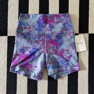 Fleo True High Contour Short 4” Higher Rise in Steel Lava, Small